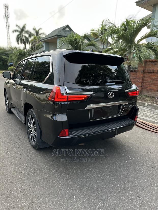 Lexus LX 570 AWD 2018 Black