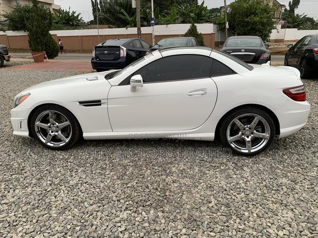 Mercedes-Benz SLK-Class SLK250 2dr Convertible (1.8L 4cyl Turbo 6M)