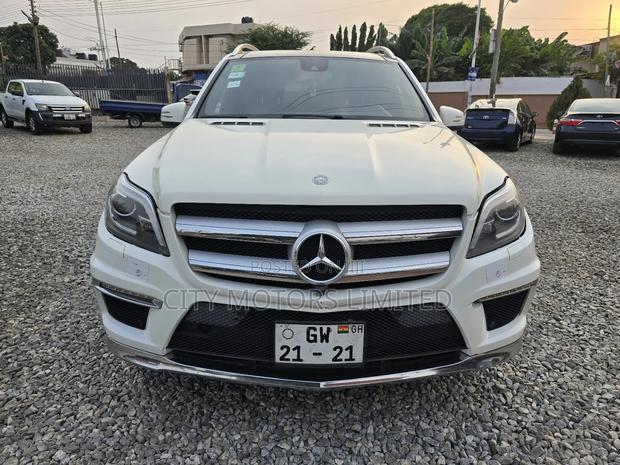 Mercedes-Benz GL-Class GL 550 2013 White