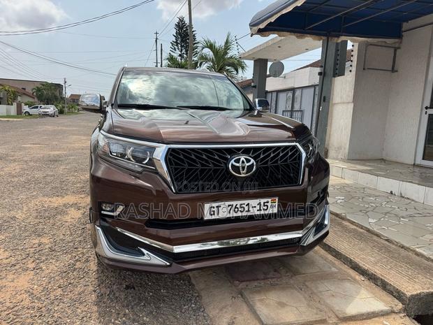Toyota Land Cruiser Prado 2015 Brown