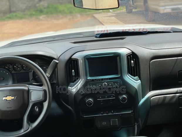 Chevrolet Silverado 2020 White