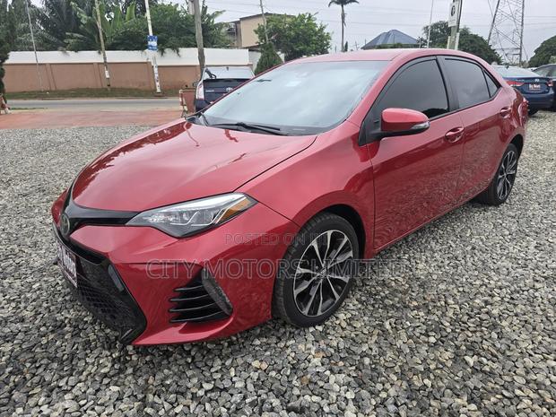 Toyota Corolla SE 4dr Sedan (1.8L 4cyl CVT) 2017 Burgundy