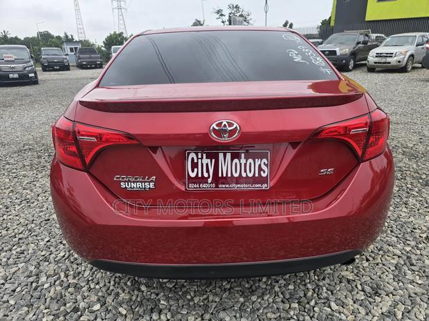 Toyota Corolla SE 4dr Sedan (1.8L 4cyl CVT) 2017 Burgundy
