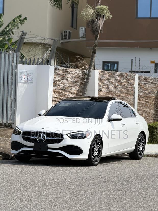Mercedes-Benz C300 2024 White