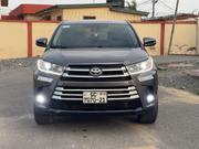 Toyota Highlander LE 4x4 V6 (3.5L 6cyl 8A) 2018 Gray for sale