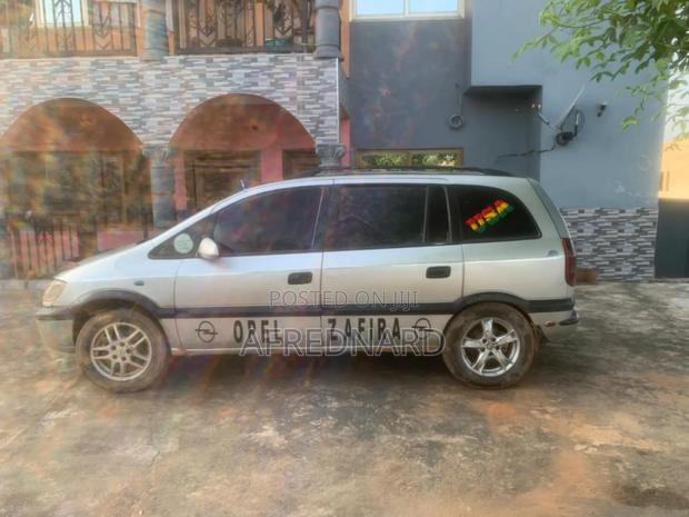 Opel Zafira 1.6 2008 Silver