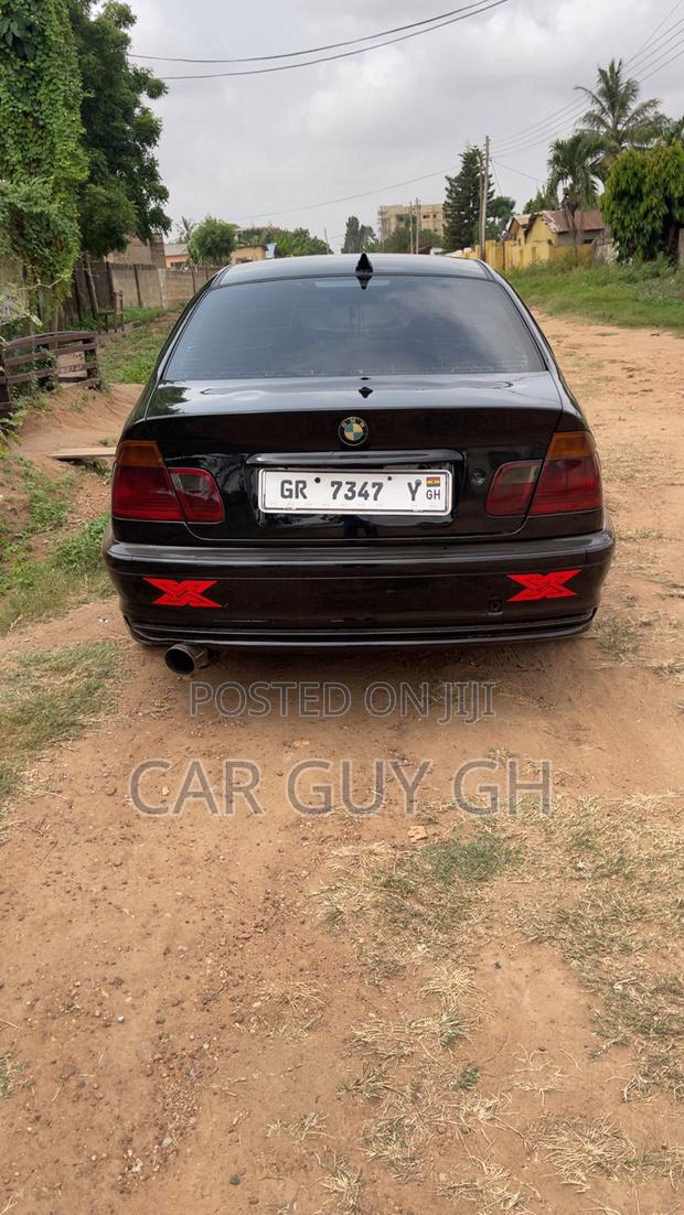 BMW 318i 2000 Black