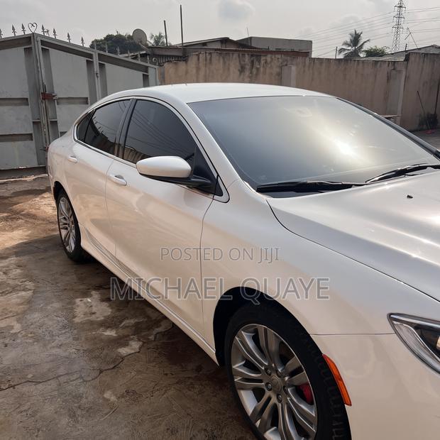 Chrysler 200 Limited 2015 White