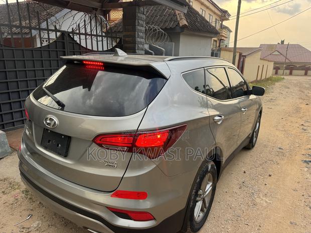 Hyundai Santa Fe Limited Ultimate AWD 2017 Gray