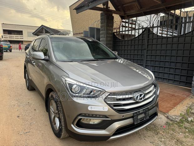 Hyundai Santa Fe Limited Ultimate AWD 2017 Gray