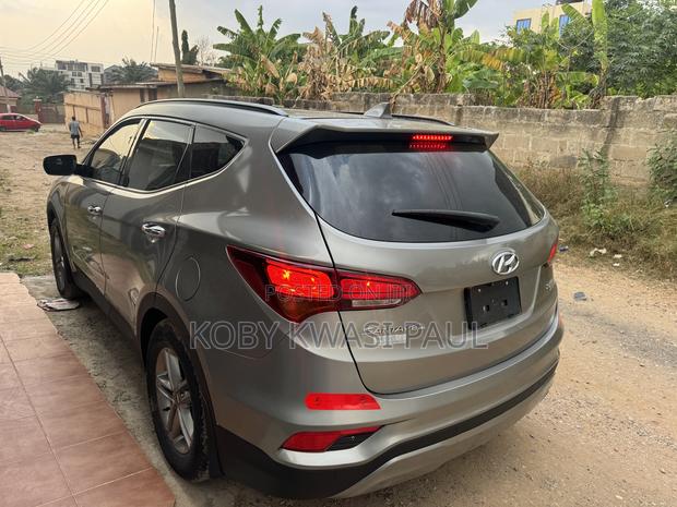 Hyundai Santa Fe Limited Ultimate AWD 2017 Gray
