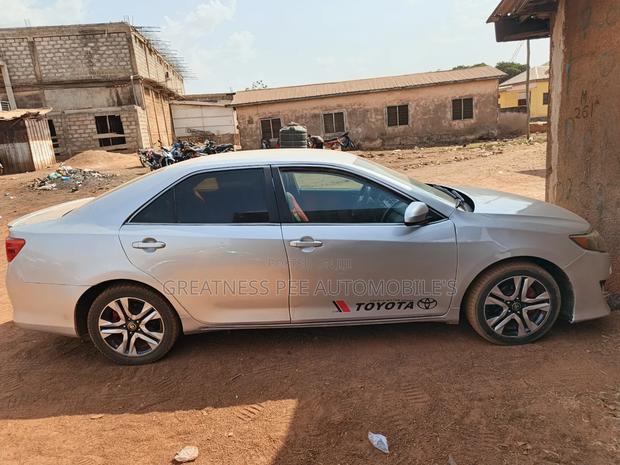Toyota Camry 2014 Gray