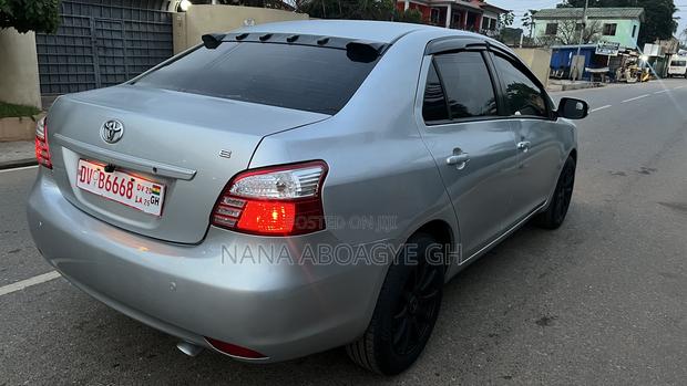 Toyota Vios 2010 Gray