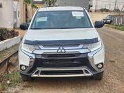 Mitsubishi Outlander ES S-AWC 2020 White for sale