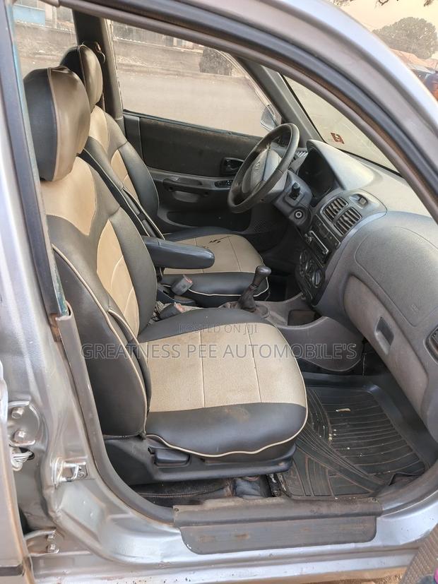 Hyundai Accent 2002 Gray
