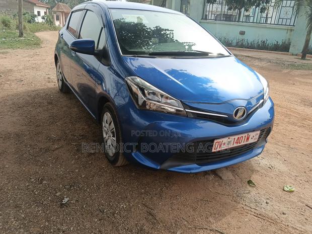 Toyota Vitz 1.3 FWD 3dr 2015 Blue