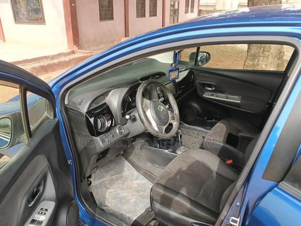Toyota Vitz 1.3 FWD 3dr 2015 Blue