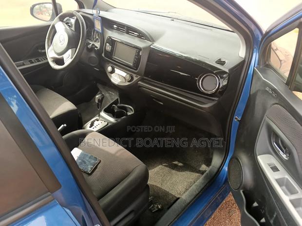 Toyota Vitz 1.3 FWD 3dr 2015 Blue
