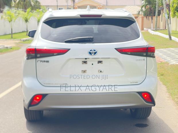 Toyota Highlander Limited AWD 2024 White