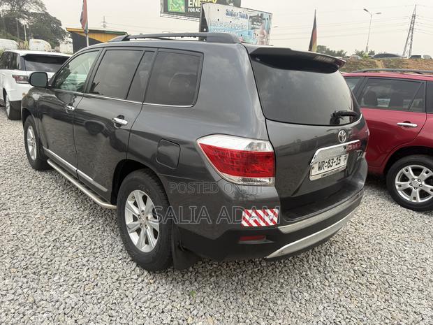 Toyota Highlander 2013 Gray