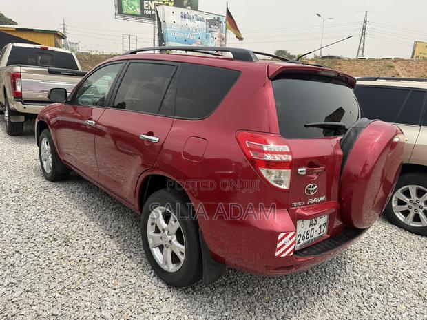 Toyota RAV4 2012 Red