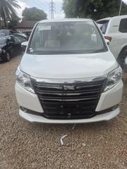 Toyota Noah 2016 White for sale