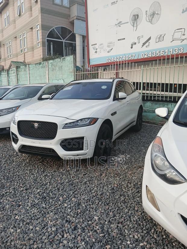 Jaguar F-Pace 25t R-Sport AWD 2018 White