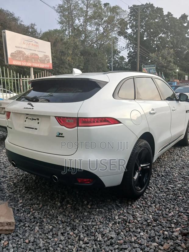 Jaguar F-Pace 25t R-Sport AWD 2018 White