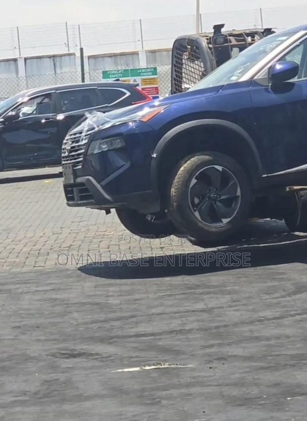 Nissan Rogue SV 2024 Blue