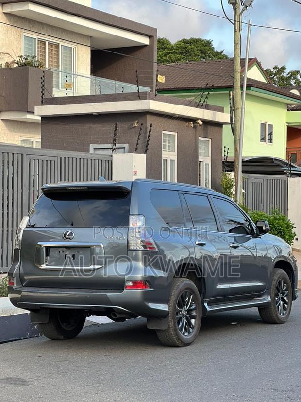 Lexus GX 460 AWD 2023 Gray