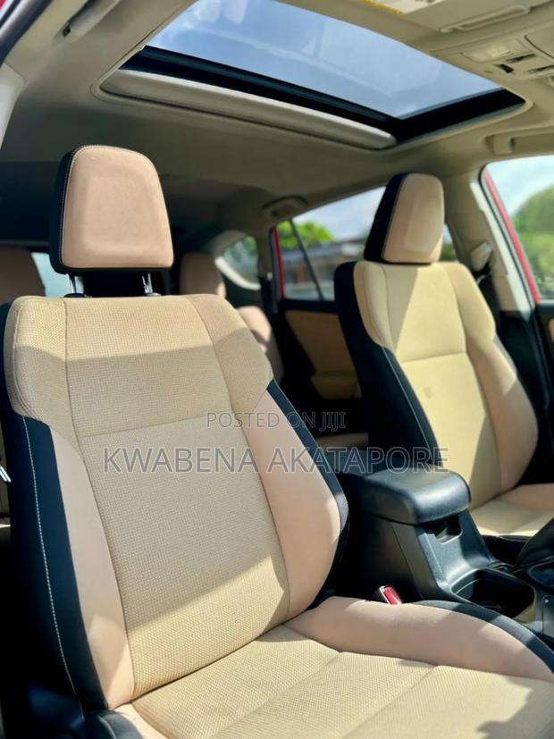 Toyota RAV4 Adventure 4dr SUV AWD (2.5L 4cyl 6A) 2018 Red