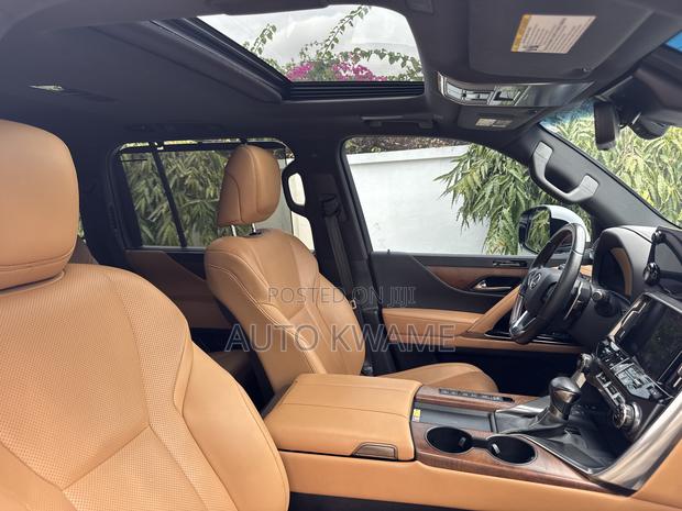 Lexus LX 600 2023 White