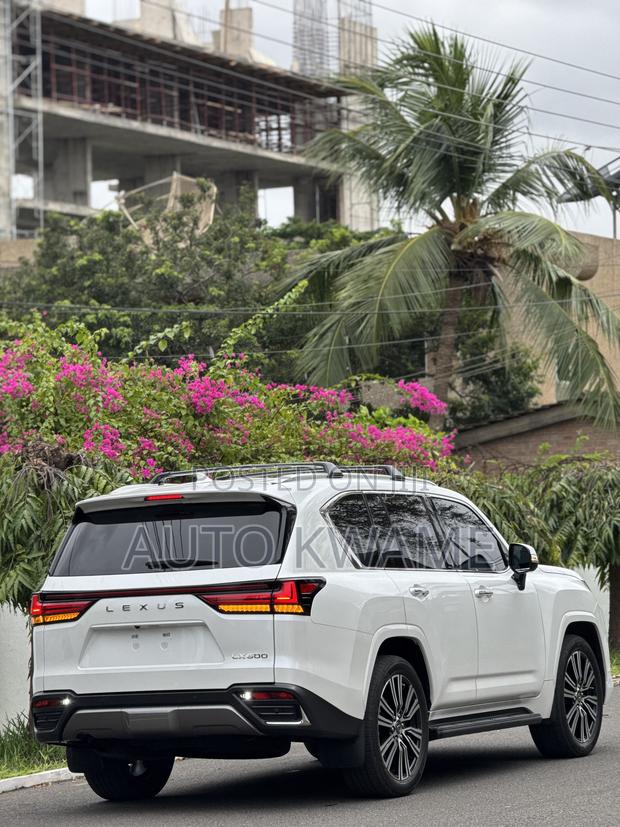 Lexus LX 600 2023 White