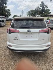 Toyota RAV4 2018 White for sale