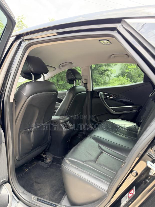 Hyundai Grandeur 2015 Black