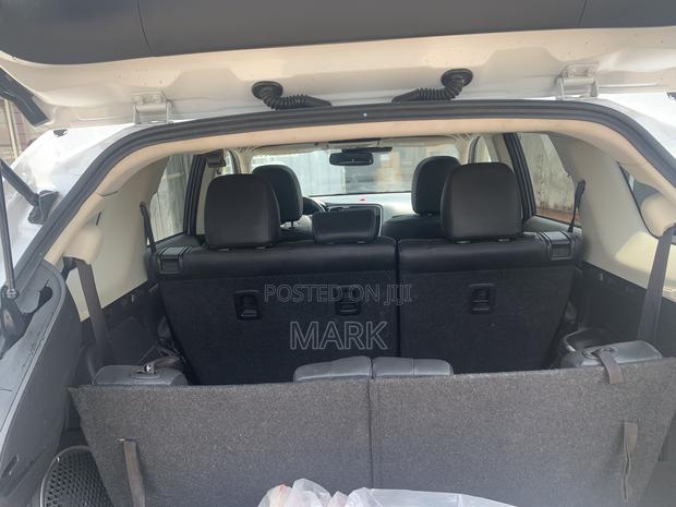 Mitsubishi Outlander 2019 White