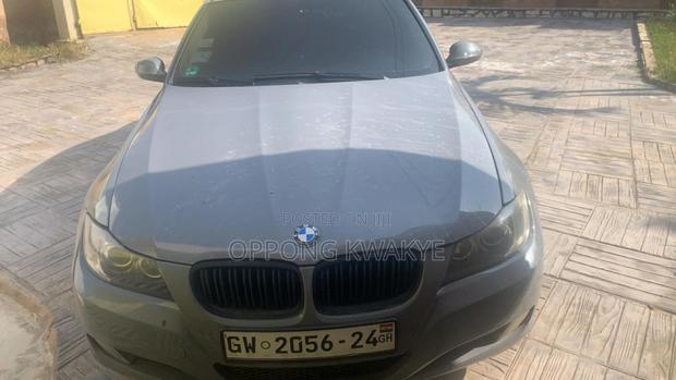 BMW 3 Series 320i RWD 2008 Gray