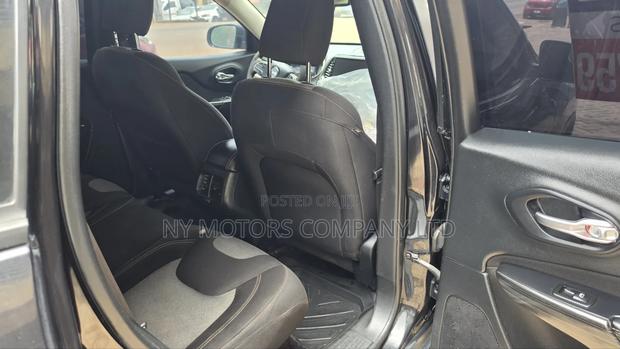 Jeep Cherokee Sport FWD 2016 Black