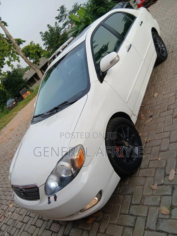 Toyota Corolla 2007 White