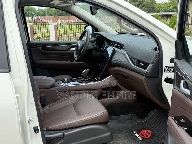 New Nissan Platina 2025 White