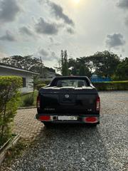 Nissan Navara 2.5 dCi 2012 Black for sale