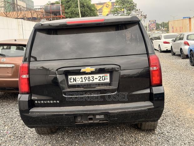 Chevrolet Suburban LS 4x2 2016 Black