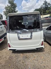Toyota Voxy 2015 White for sale