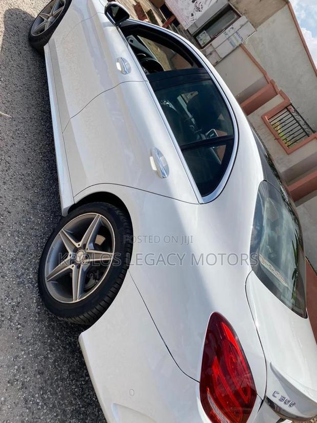 Mercedes-Benz C300 Sport 4Matic Sedan AWD (2.0L 4cyll 7A) 2016 White