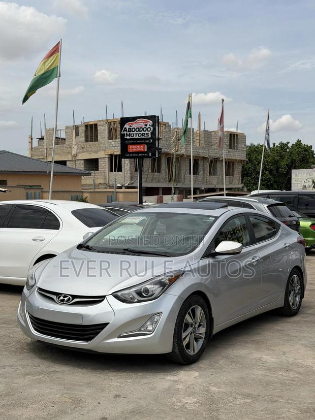 Hyundai Elantra Limited 4dr Sedan (1.8L 4cyl 6A) 2015 Silver