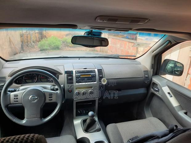 Nissan Pathfinder 2005