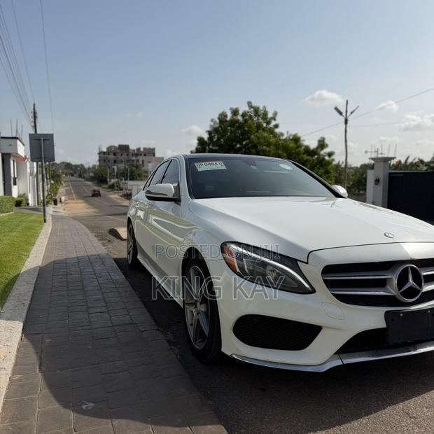 Mercedes-Benz C300 Sport 4Matic Sedan AWD (2.0L 4cyl 7A) 2017 White