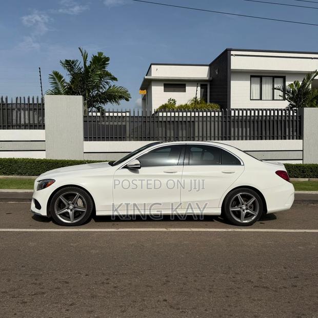 Mercedes-Benz C300 Sport 4Matic Sedan AWD (2.0L 4cyl 7A) 2017 White
