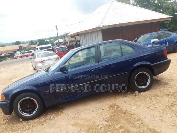 BMW 316i 1997 Blue