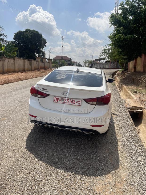 Hyundai Elantra SE 4dr Sedan (1.8L 4cyl 6A) 2015 White
